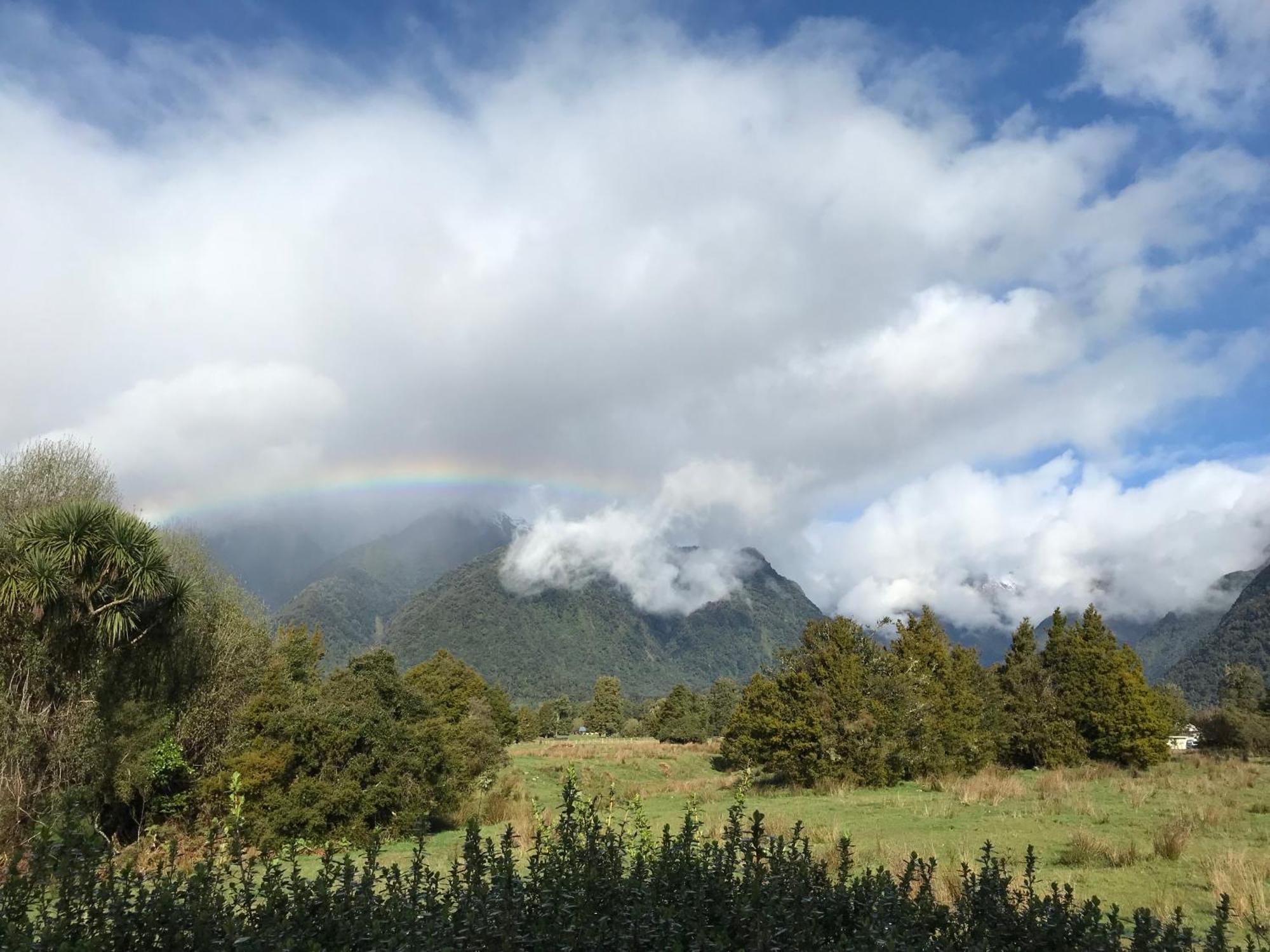 High Peaks Hotel Fox Glacier Bagian luar foto