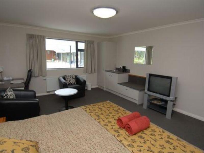 High Peaks Hotel Fox Glacier Bagian luar foto