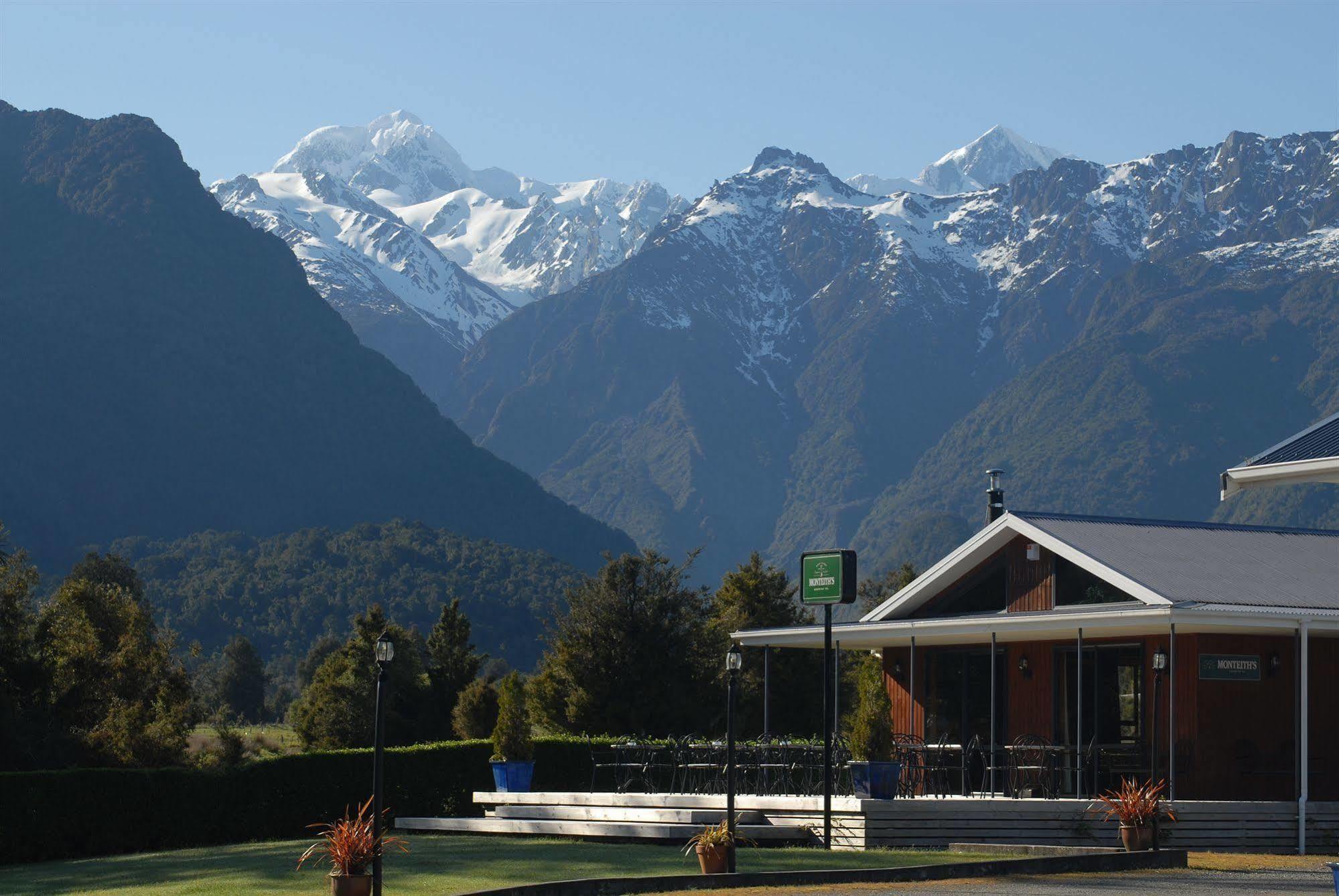 High Peaks Hotel Fox Glacier Bagian luar foto